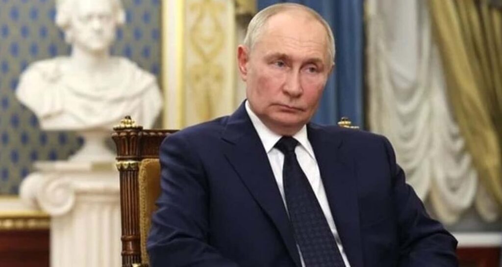 Putin’den o ülkeye olay yaratacak sözler: Siyasi soytarılık